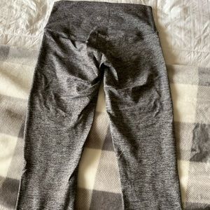 Gray lululemon 21” size 6
